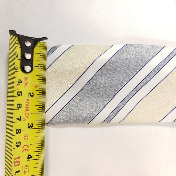 A christian dior neck tie - Picture 4 of 5